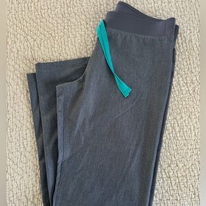 FIGS Scrubs Pants size: S/T